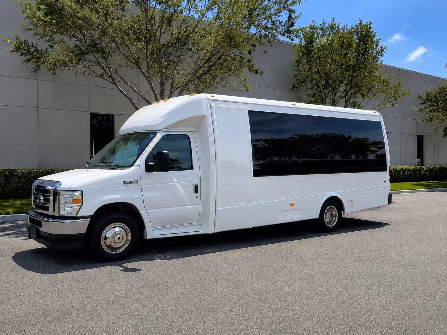 find the perfect wine country wedding shuttle for prosser and red mountain venues