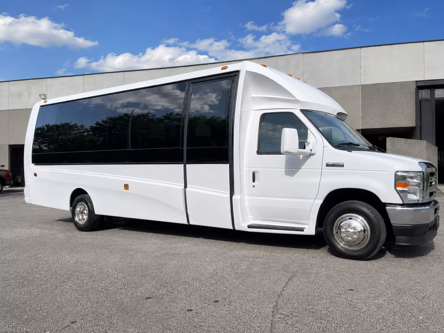 no matter the group size there s a bus for your kennewick prom night