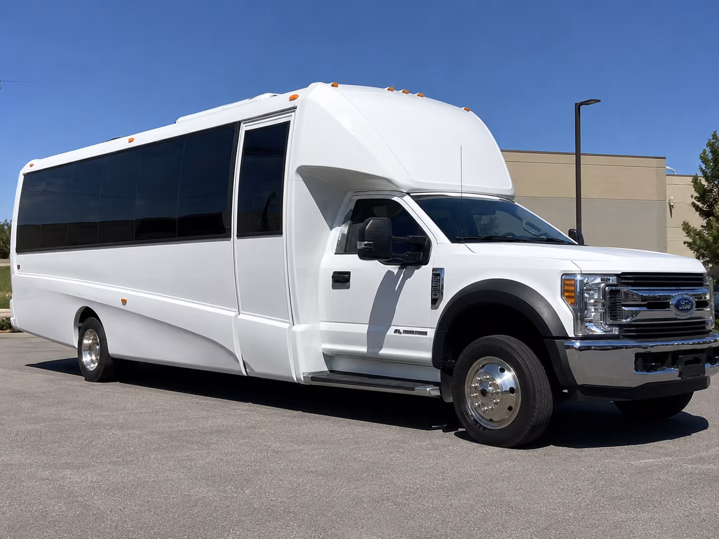 yakima charter bus rentals for yakima weddings