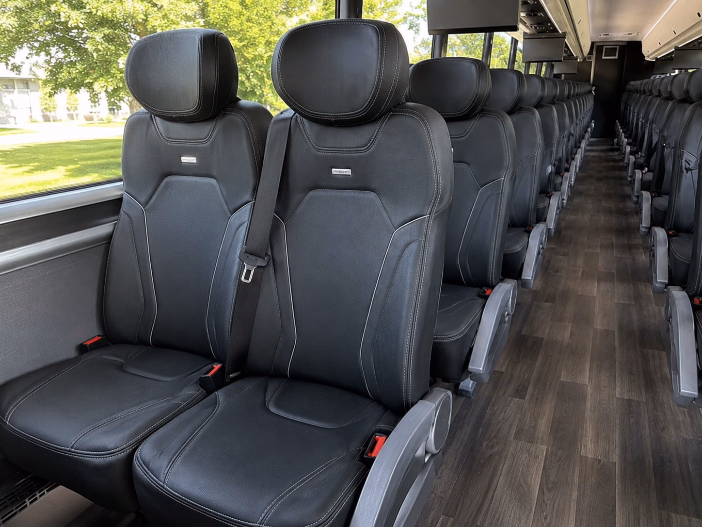 yakima field trip charter bus rentals in yakima